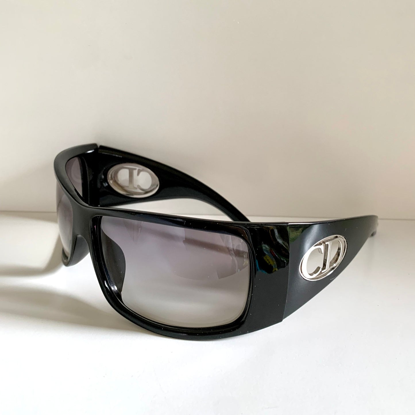 Christian Dior Vintage Sunglasses - Flavour 1 XL wrap frame