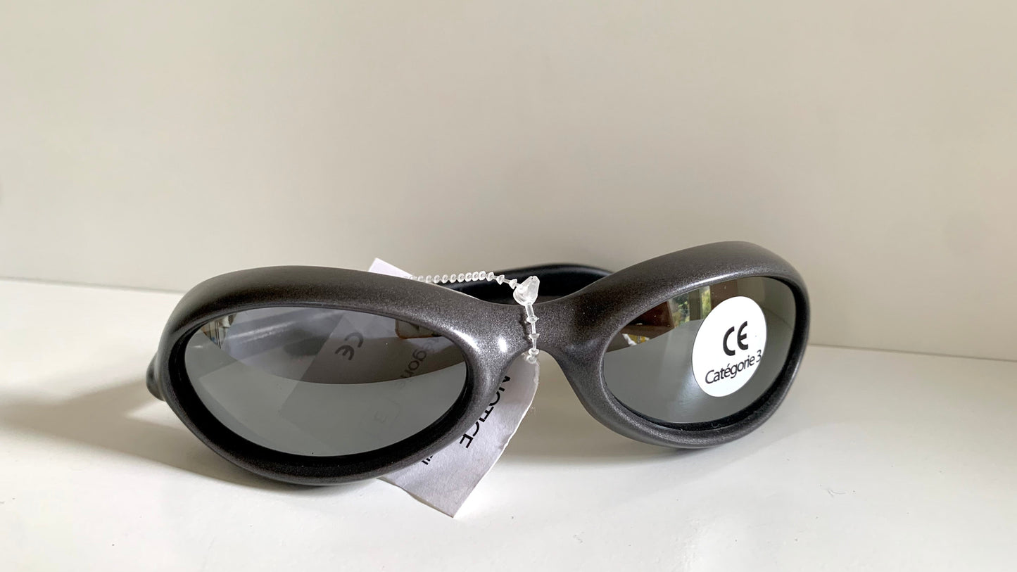 Vintage Vuarnet Extreme HERMIDAS 00s sunglasses - wrap mirrored frames made in France (Copy)