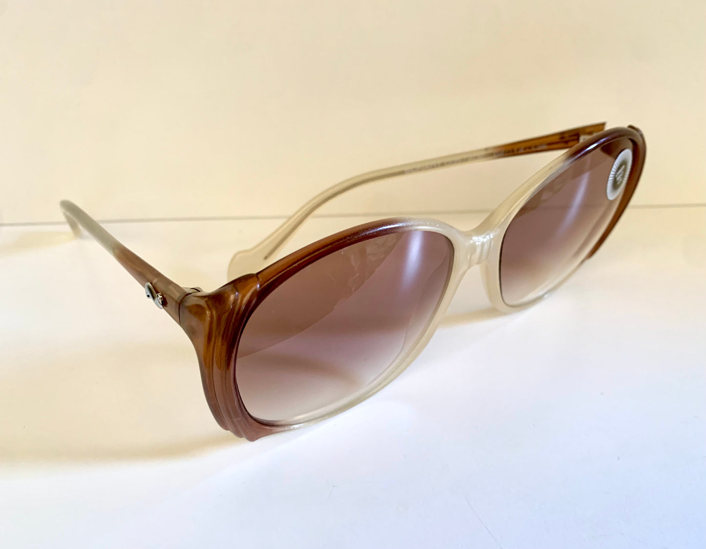 Neostyle Sunart 80s vintage sunglasses - 035 two-tone frames