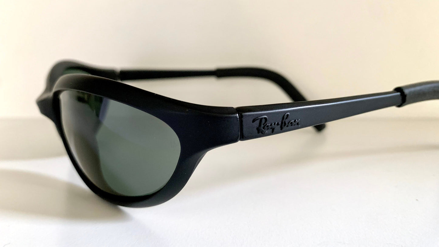 Ray Ban B&L USA 90s vintage sunglasses - W2967 Predator Sports matte black