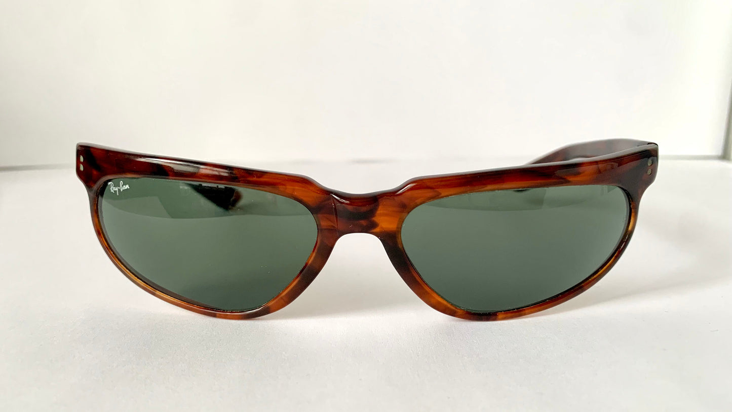 Ray Ban B&L USA vintage sunglasses - W1956 Fugitives 80s frames
