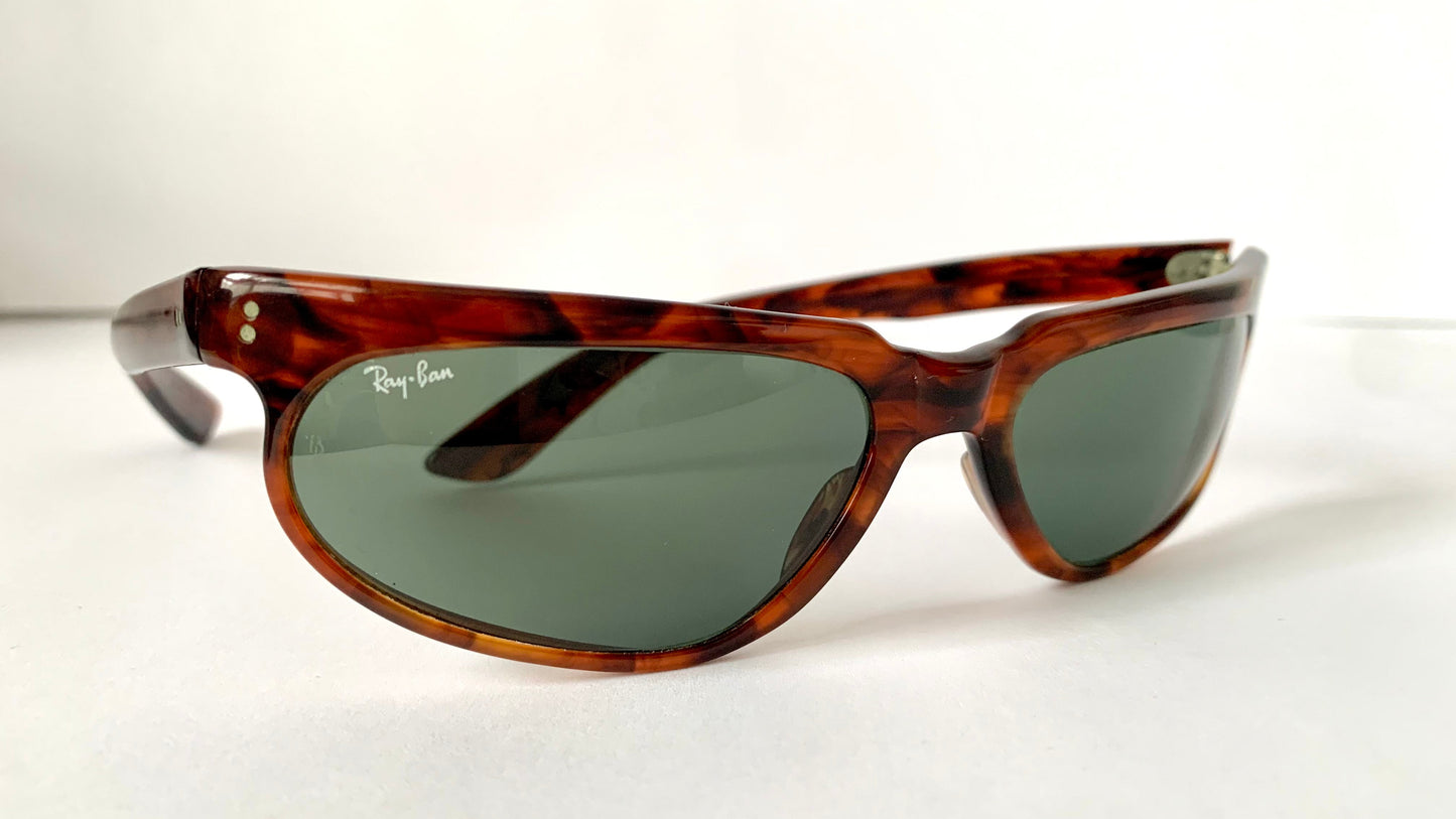 Ray Ban B&L USA vintage sunglasses - W1956 Fugitives 80s frames