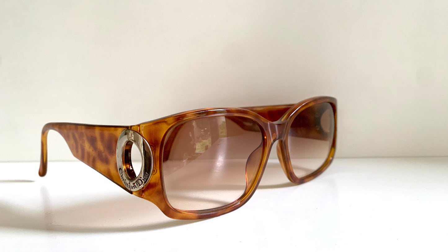Christian Dior vintage sunglasses - 2660 tortoise shell rectangular frame