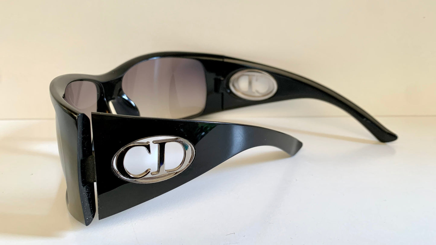 Christian Dior Vintage Sunglasses - Flavour 1 XL wrap frame