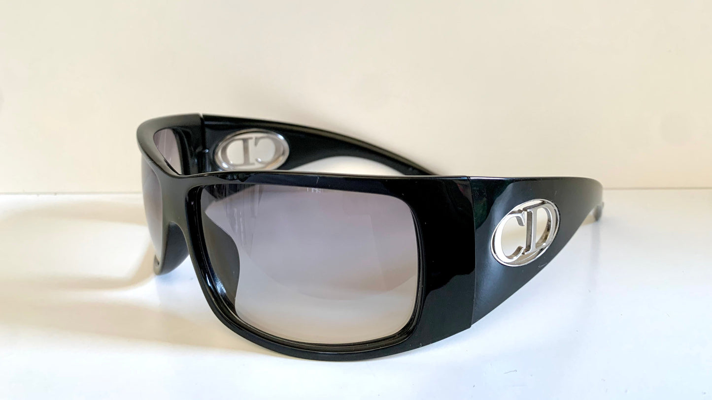 Christian Dior Vintage Sunglasses - Flavour 1 XL wrap frame