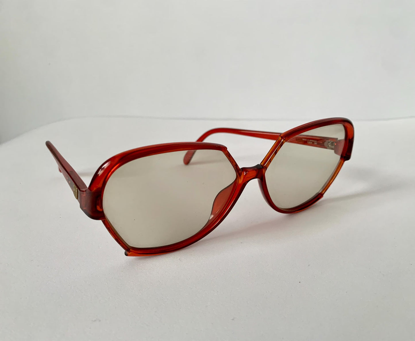 Viennaline Optyl 70s sunglasses - red XL oversized vintage frames
