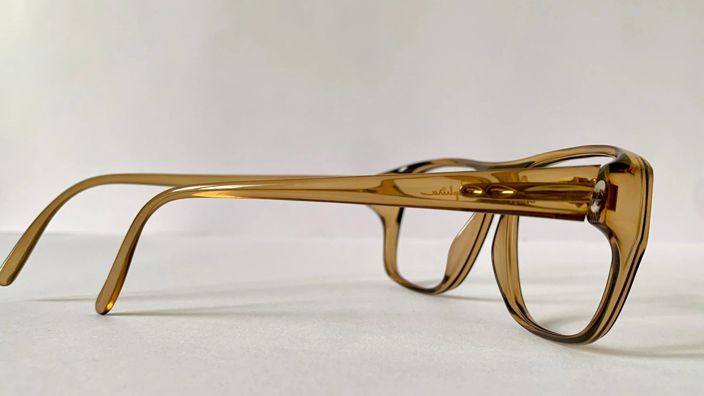 Saphira 80s glasses - square brown frames