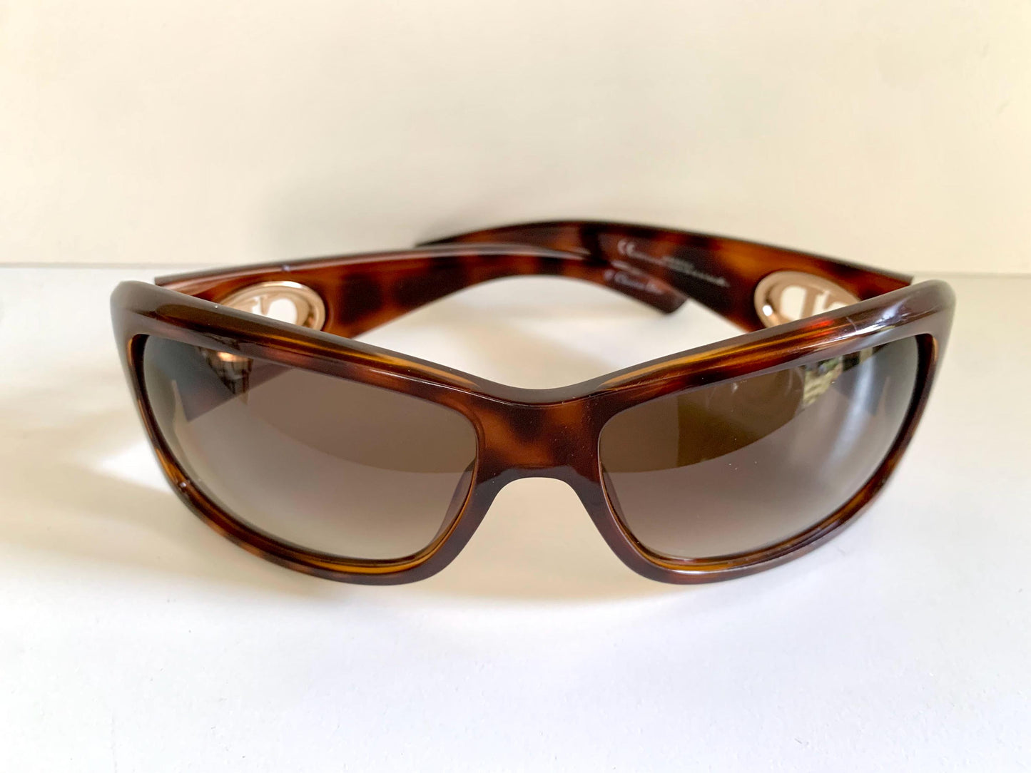 Christian Dior Vintage Sunglasses - Flavour 3 tortoise shell CD logos frames
