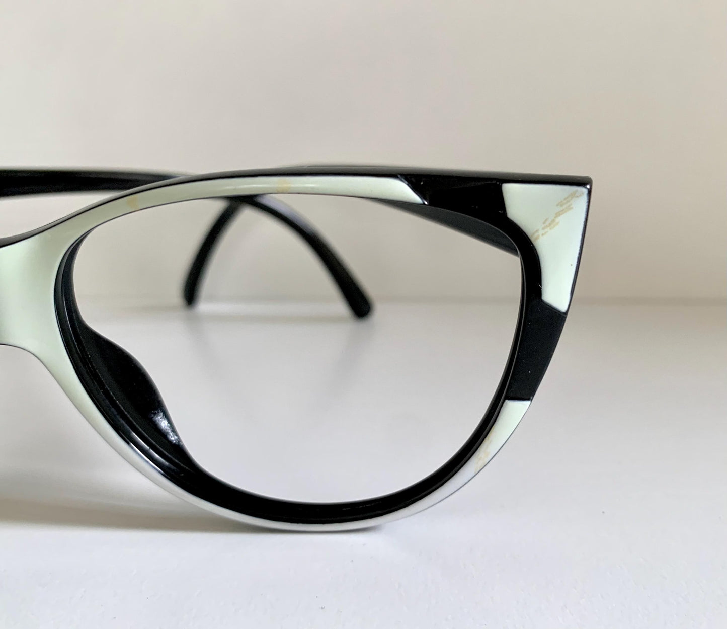 Christian Dior 80s Vintage glasses - 2349 black and white frames