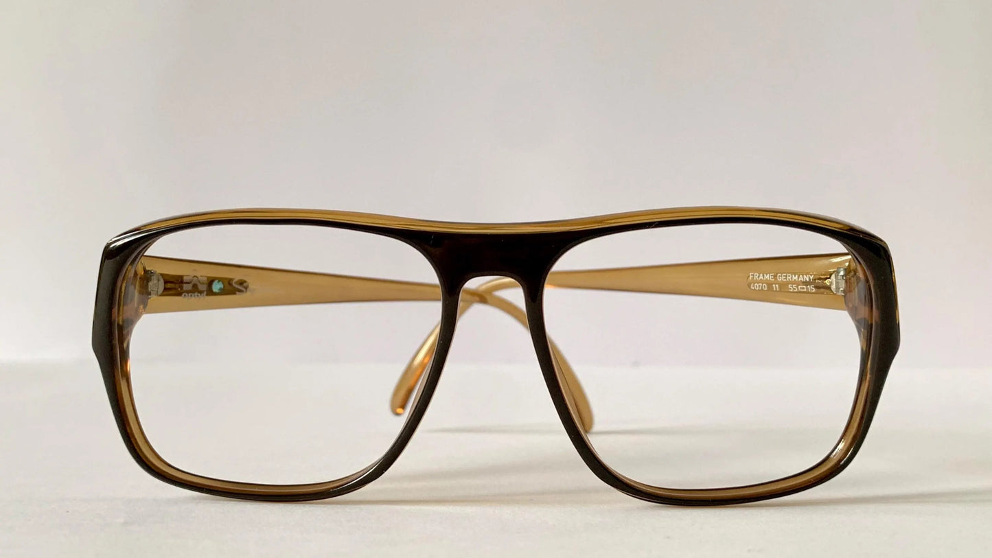 Saphira 80s glasses - square brown frames