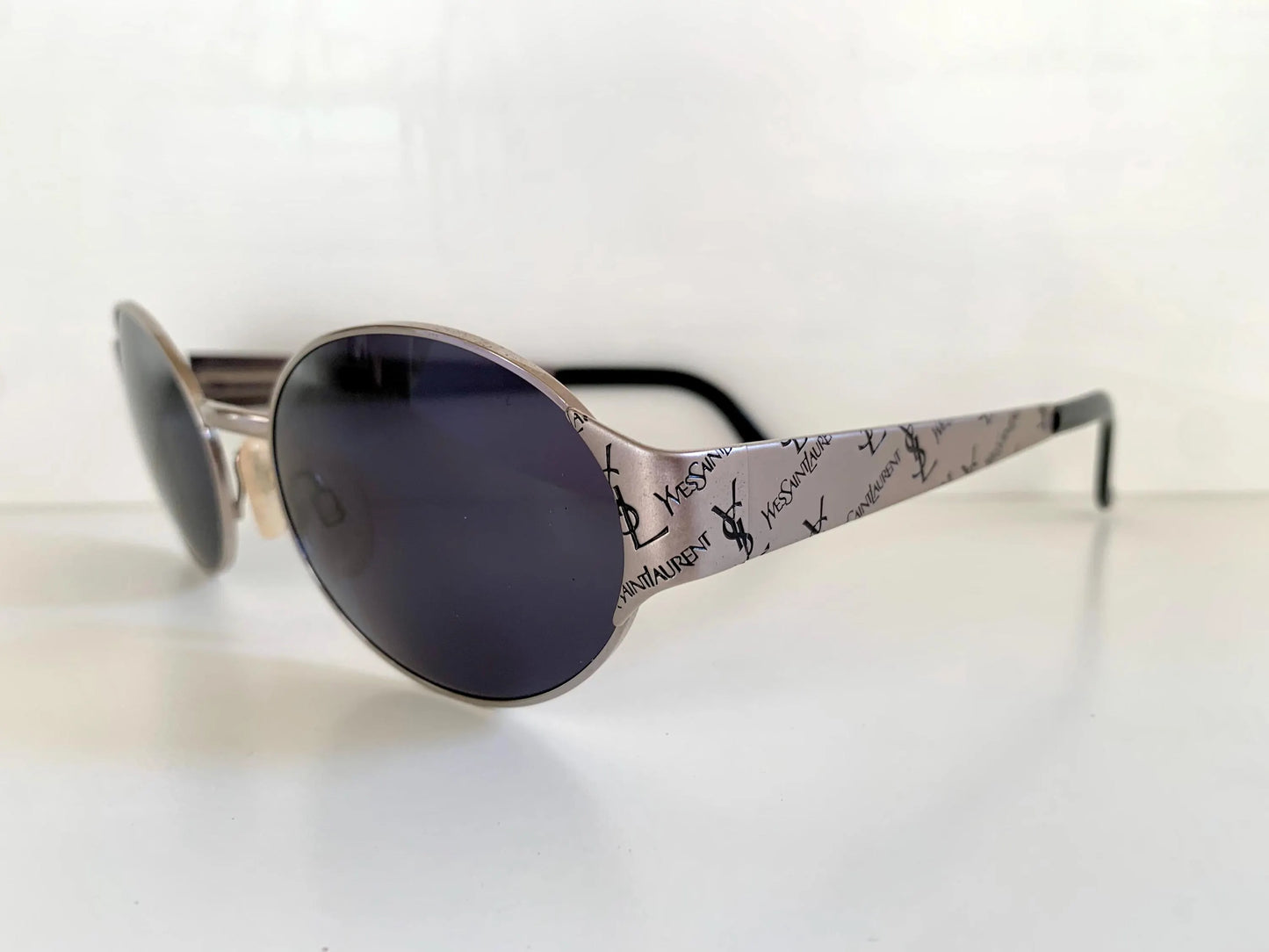 Yves Saint Laurent - 6054