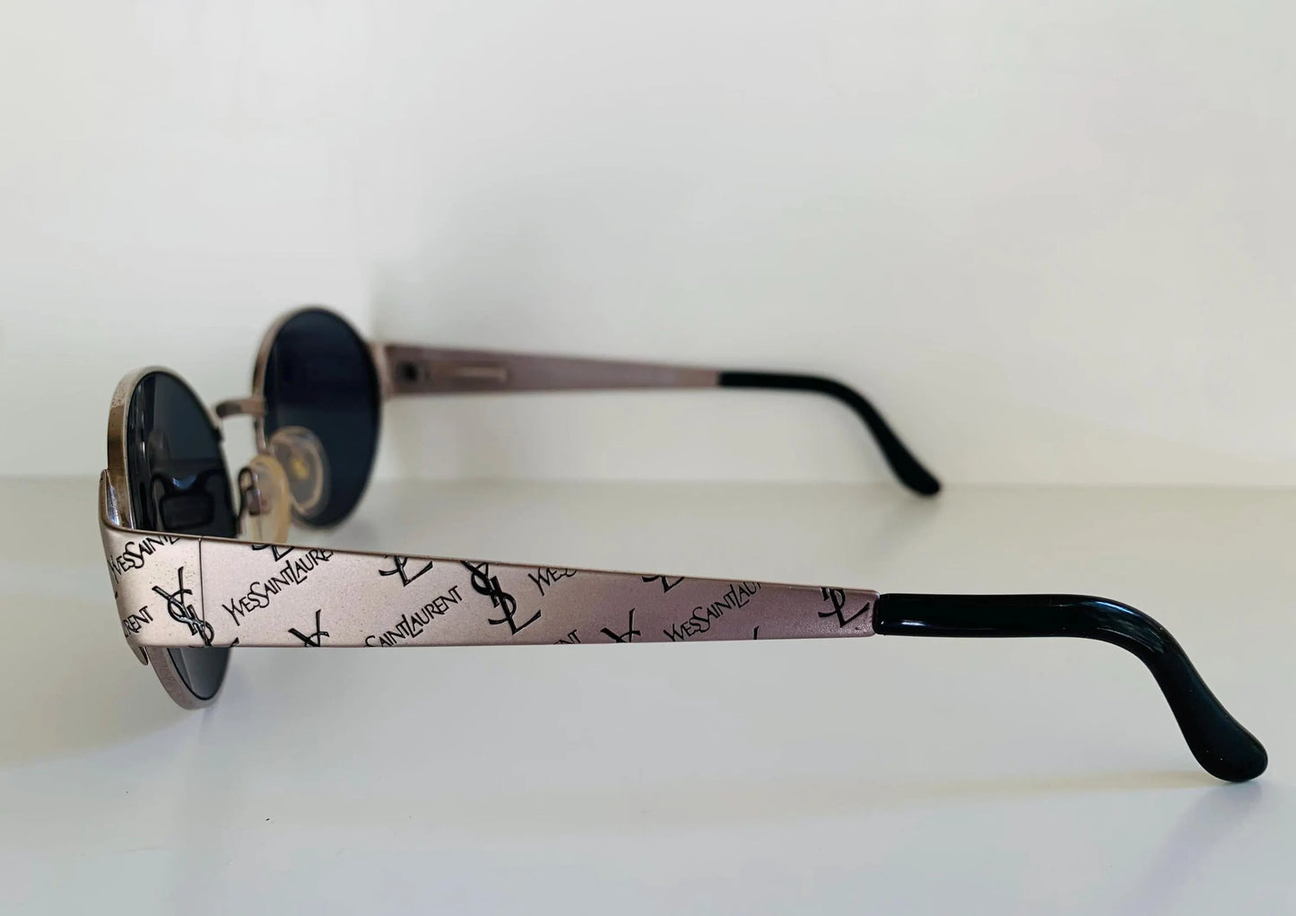 Yves Saint Laurent - 6054