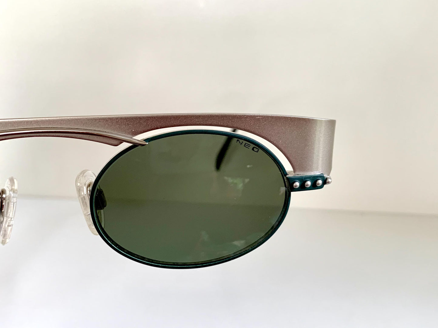 Neostyle Holiday vintage sunglasses - 967 silver and green frame
