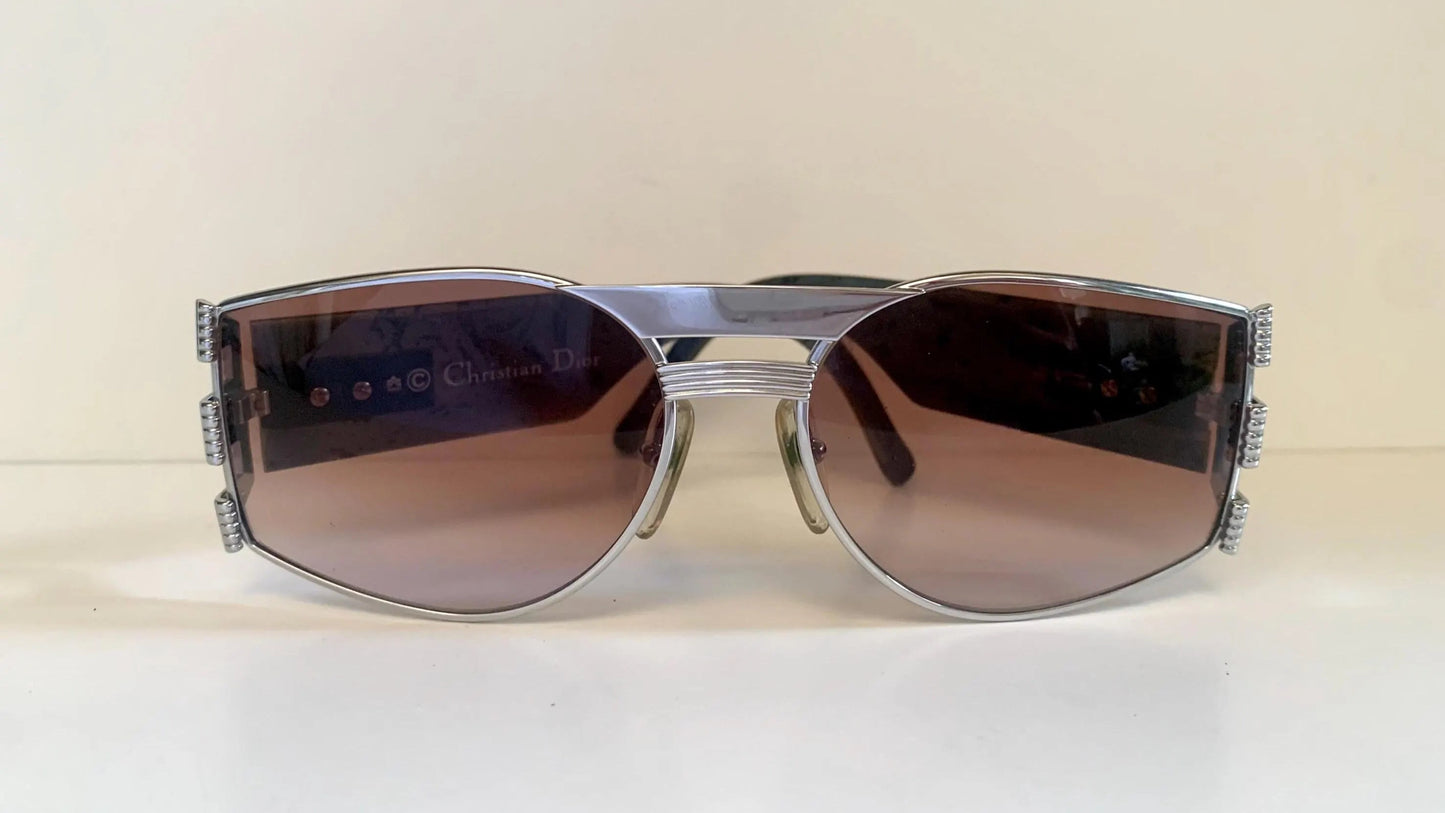 Christian Dior Vintage Sunglasses - 80s 2562 silver mask frames