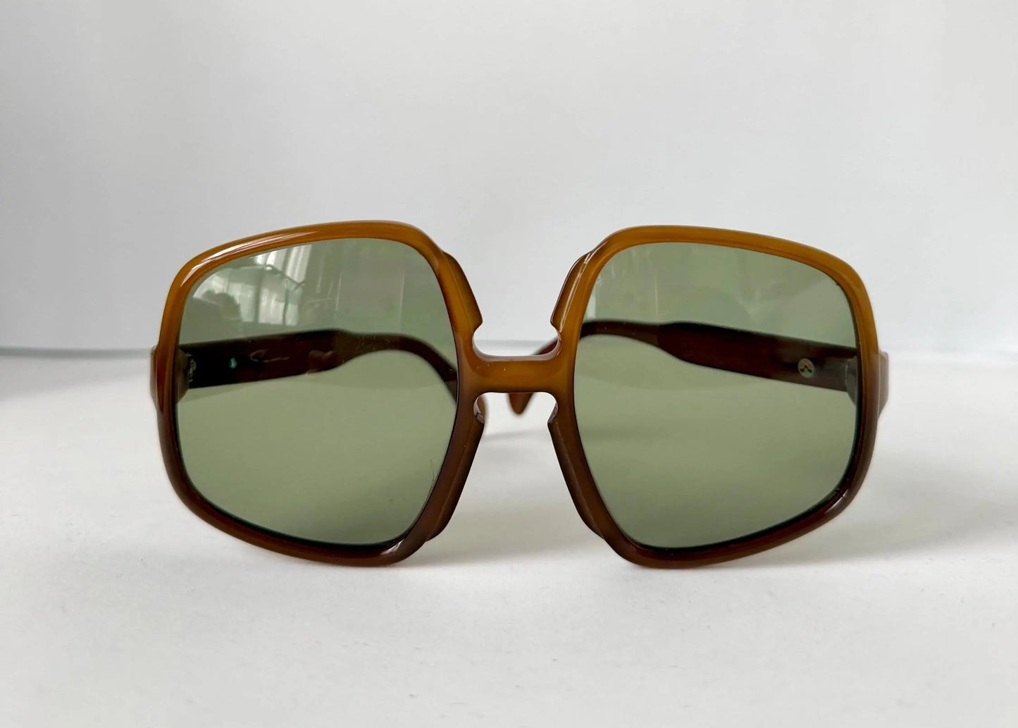 Saphira vintage sunglasses - XL oversized 70s original frames