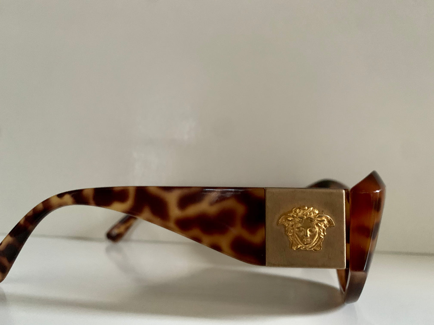 Gianni Versace - S95 medusa logo