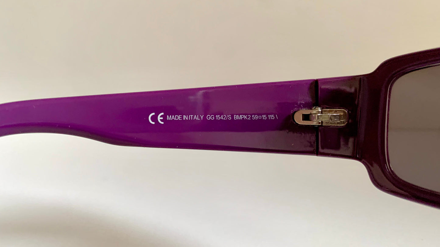 Gucci 90s vintage sunglasses - purple frame with Gucci logos