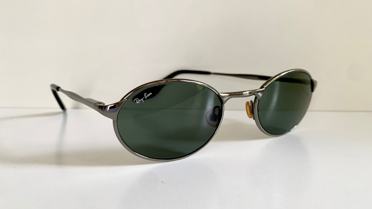 Ray Ban B&L USA vintage sunglasses - 90s W2839 Highstreet silver frames