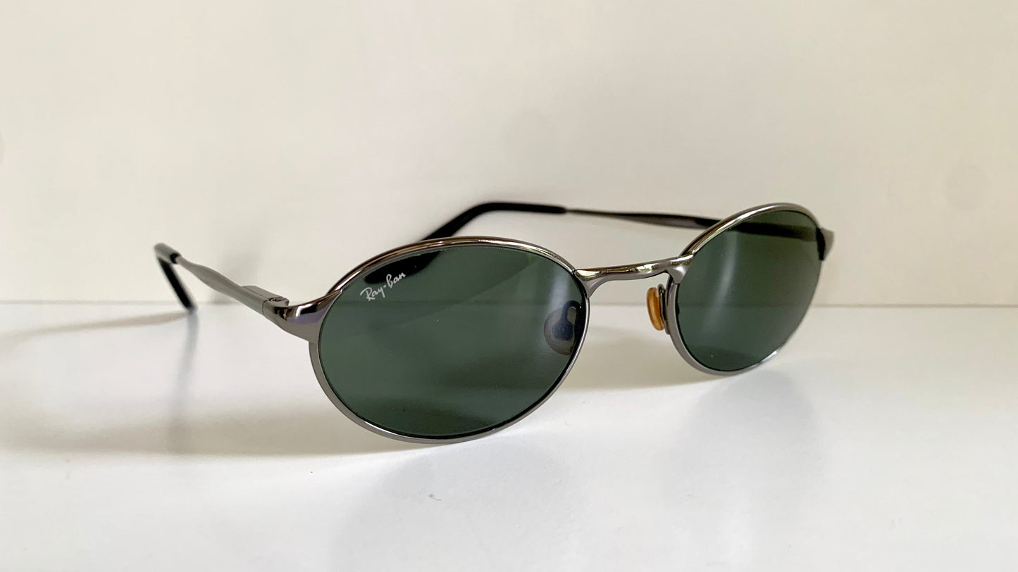 Ray Ban B&L USA vintage sunglasses - 90s W2839 Highstreet silver frames