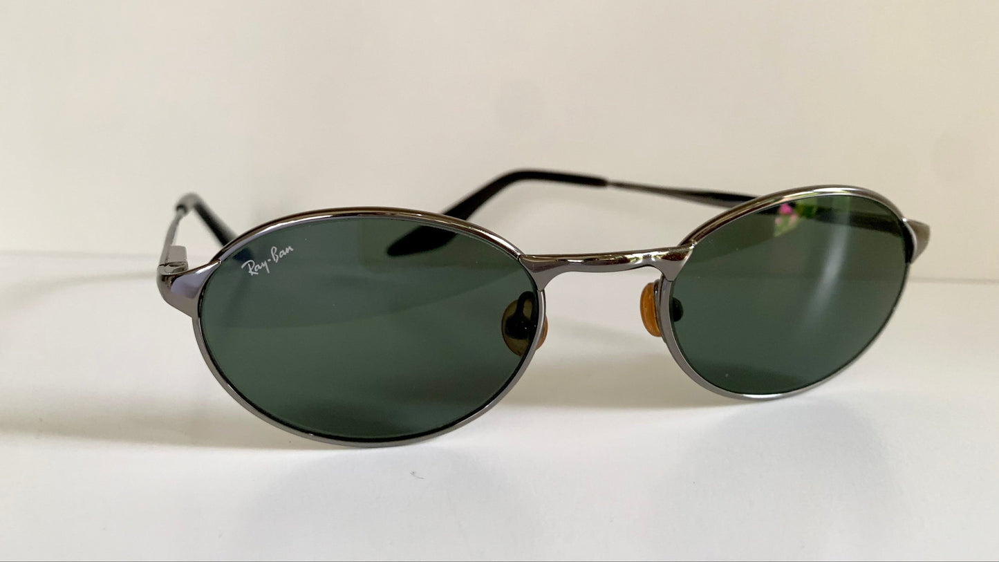 Ray Ban B&L USA vintage sunglasses - 90s W2839 Highstreet silver frames