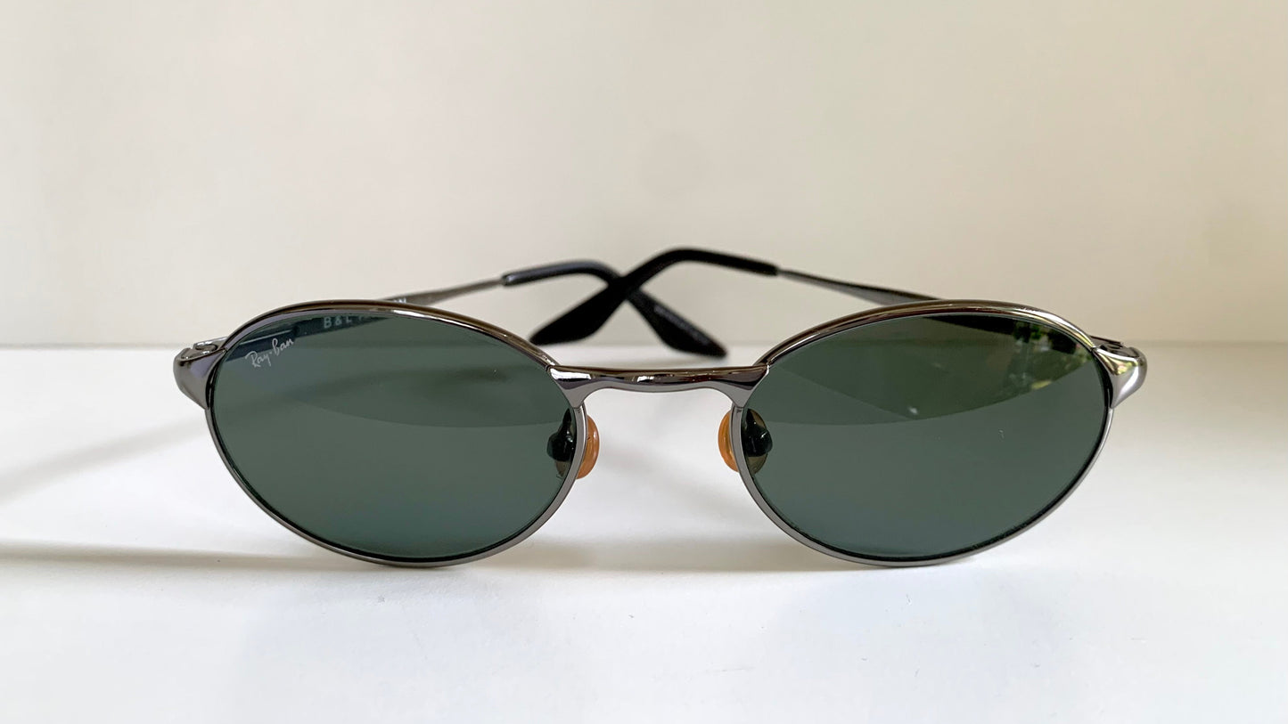 Ray Ban B&L USA vintage sunglasses - 90s W2839 Highstreet silver frames
