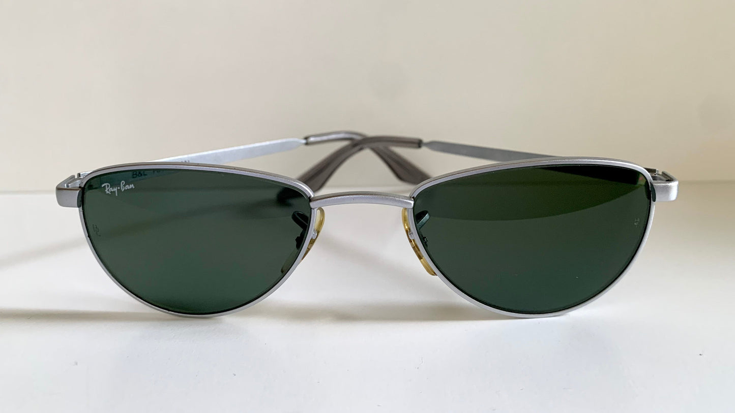 Ray Ban B&L  USA vintage sunglasses - W2194 Sidestreet Gridlock matte silver frame