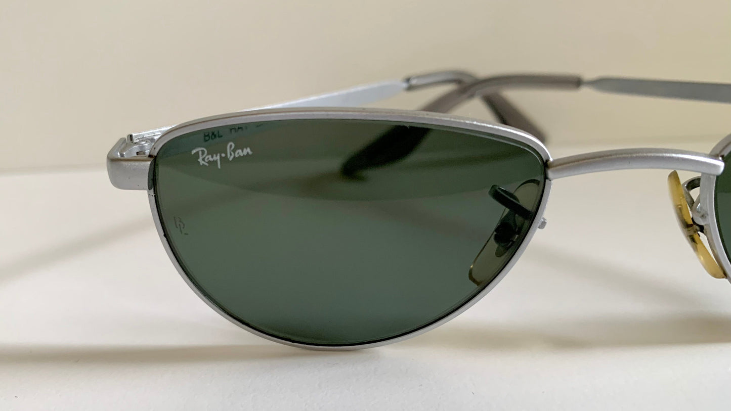Ray Ban B&L  USA vintage sunglasses - W2194 Sidestreet Gridlock matte silver frame