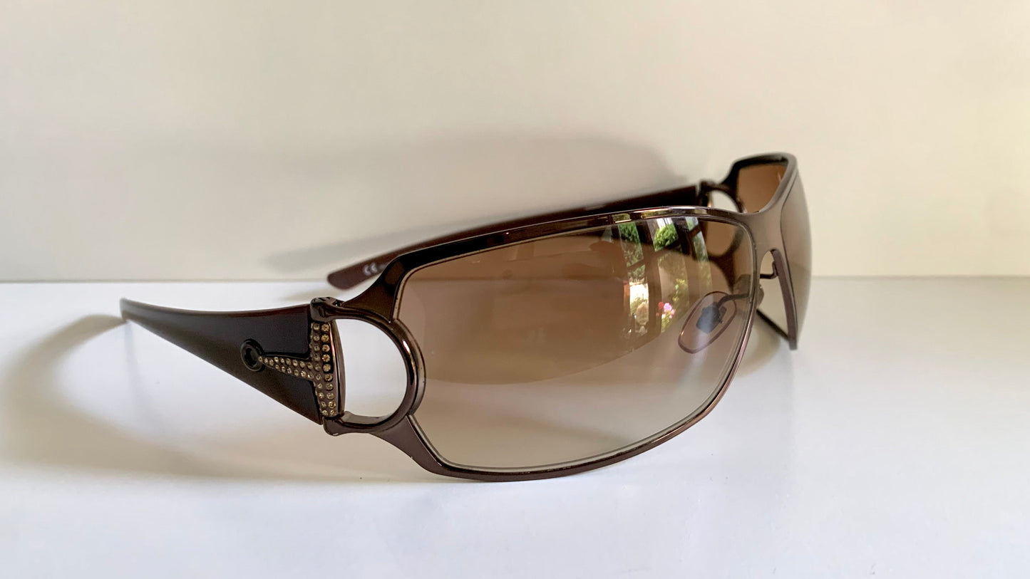 Gucci 90s vintage sunglasses - brown wrap frame with Strass Horsebit logo