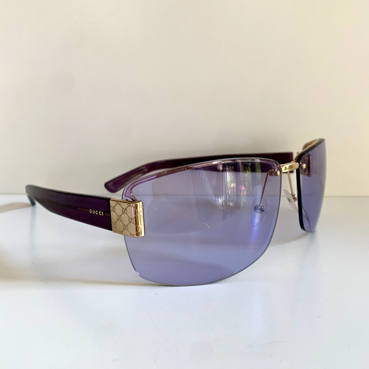 Gucci 00s vintage sunglasses - shield purple frame with Gucci logos