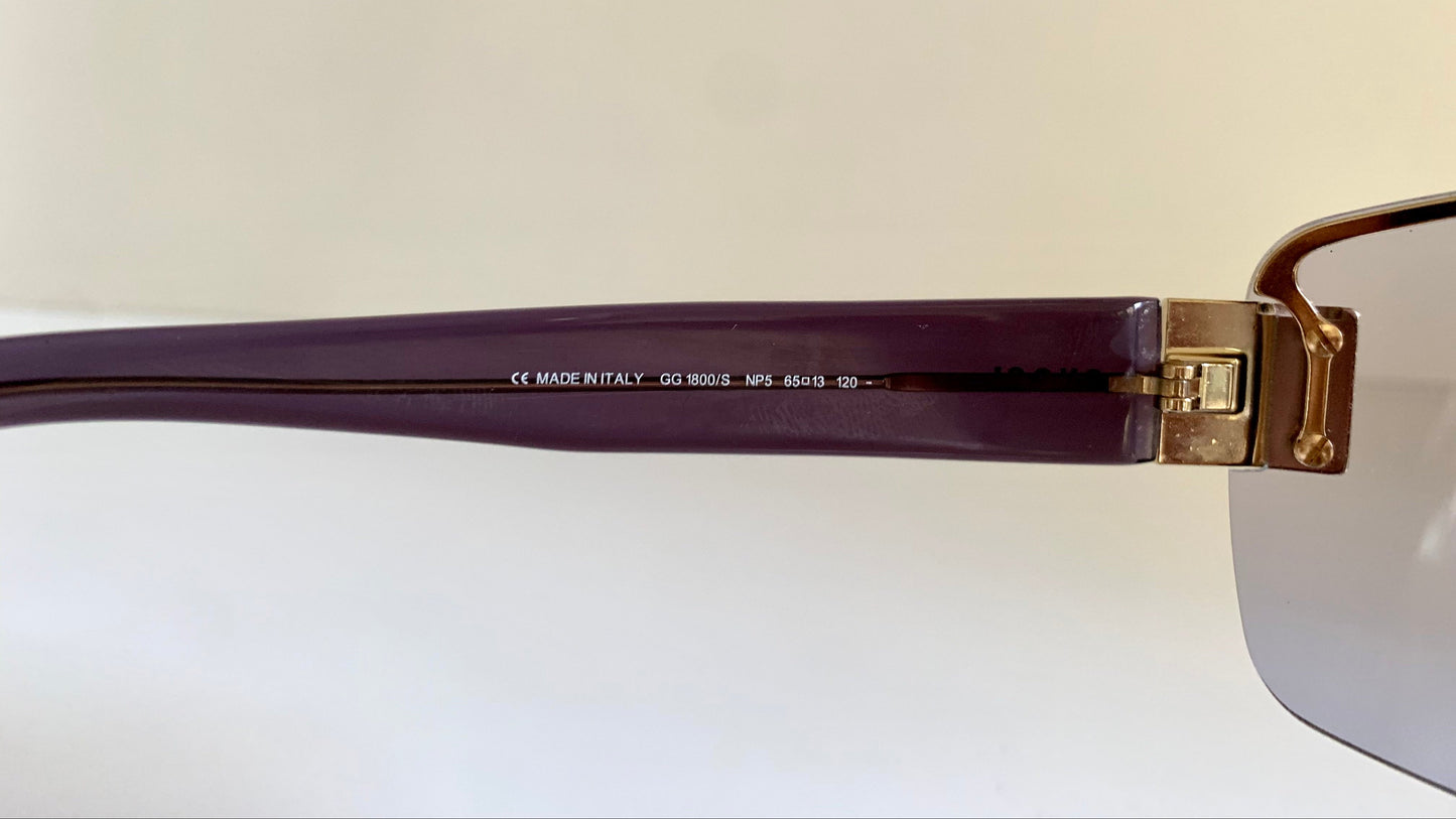Gucci 00s vintage sunglasses - shield purple frame with Gucci logos