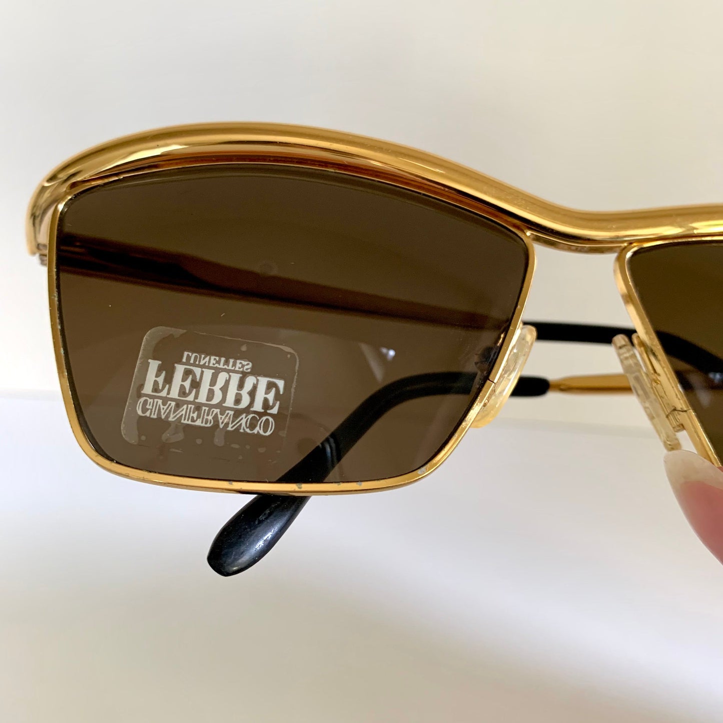 Gianfranco Ferre vintage sunglasses - 80s gold frame