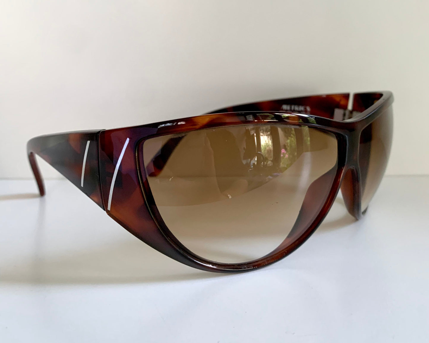 Gianni Versace vintage 80s sunglasses - METRICS XL shield frame