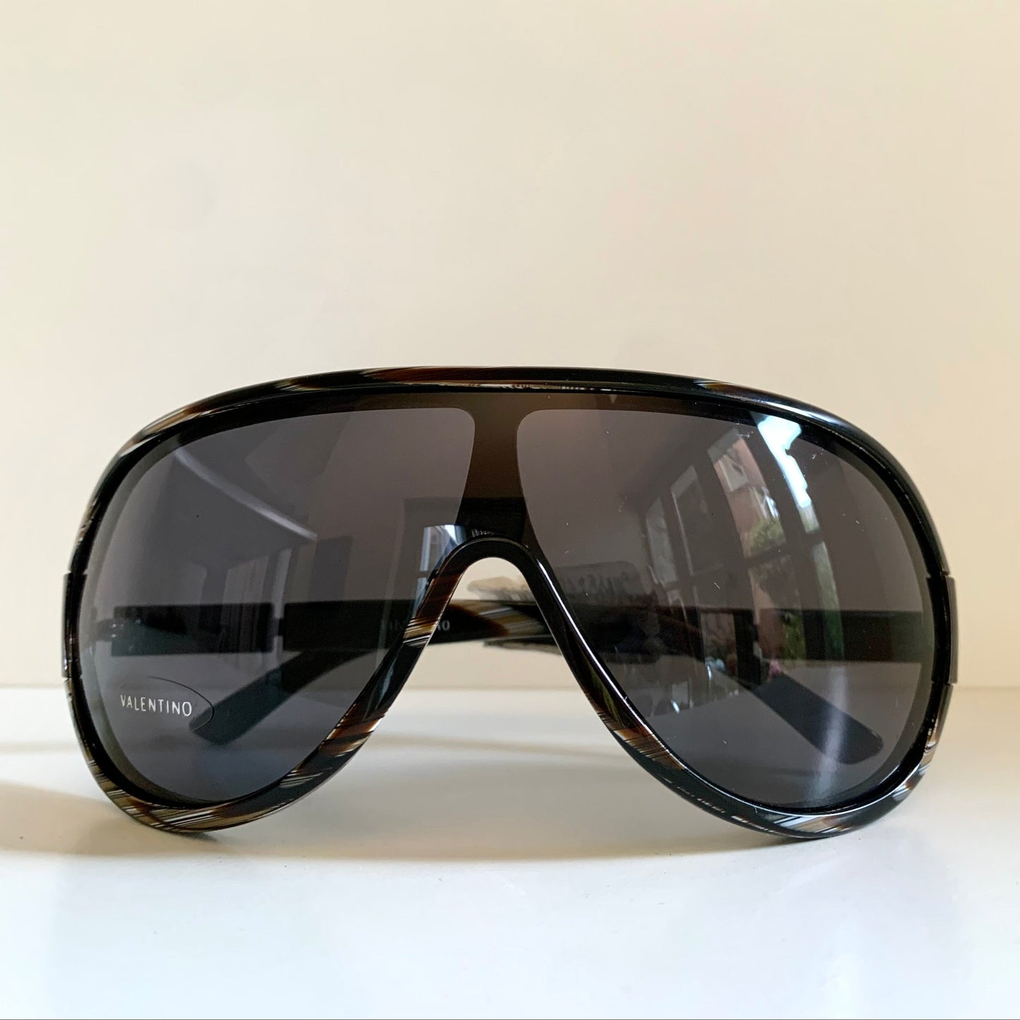 Valentino 90s vintage sunglasses - XL mask style aviator frames - small faces