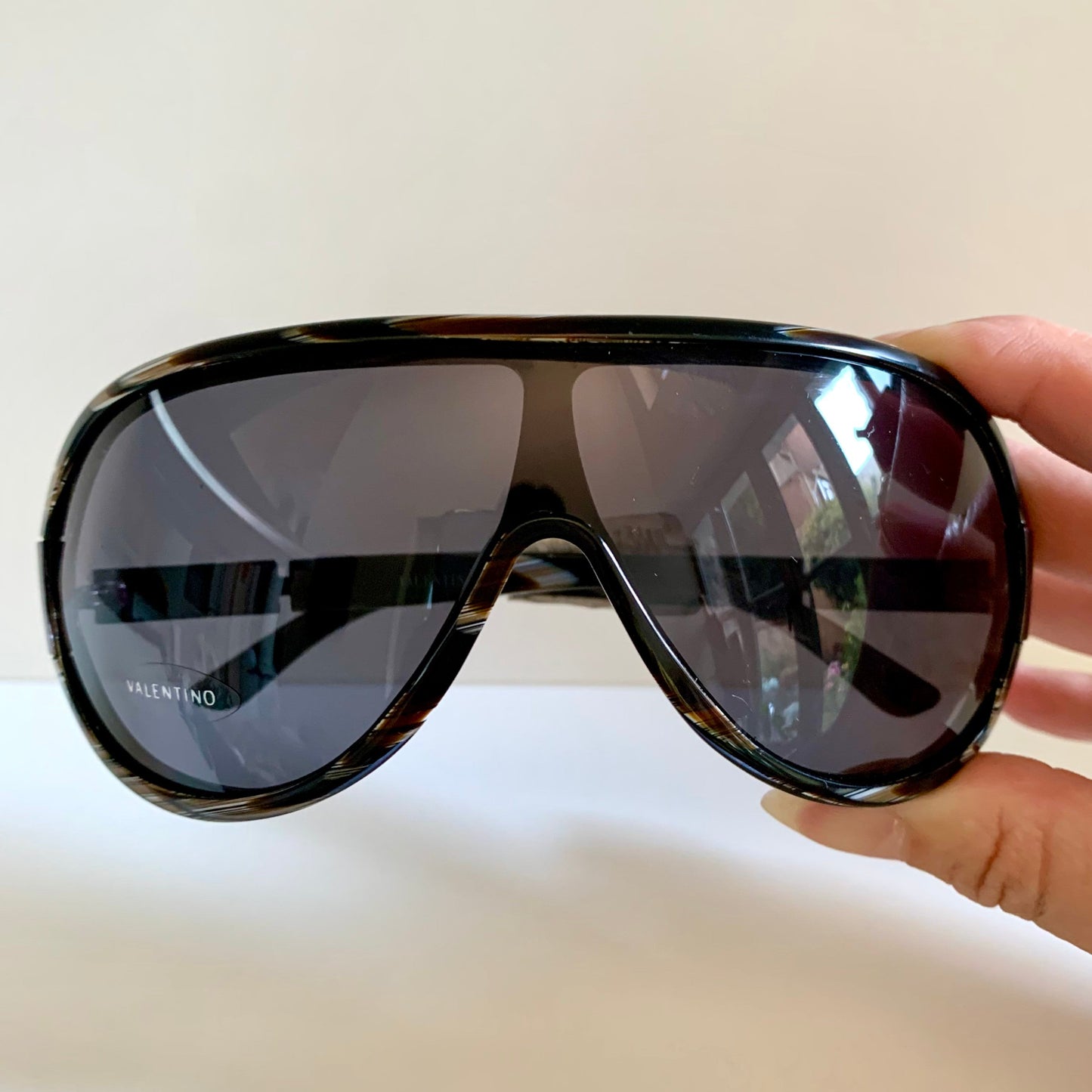 Valentino 90s vintage sunglasses - XL mask style aviator frames - small faces