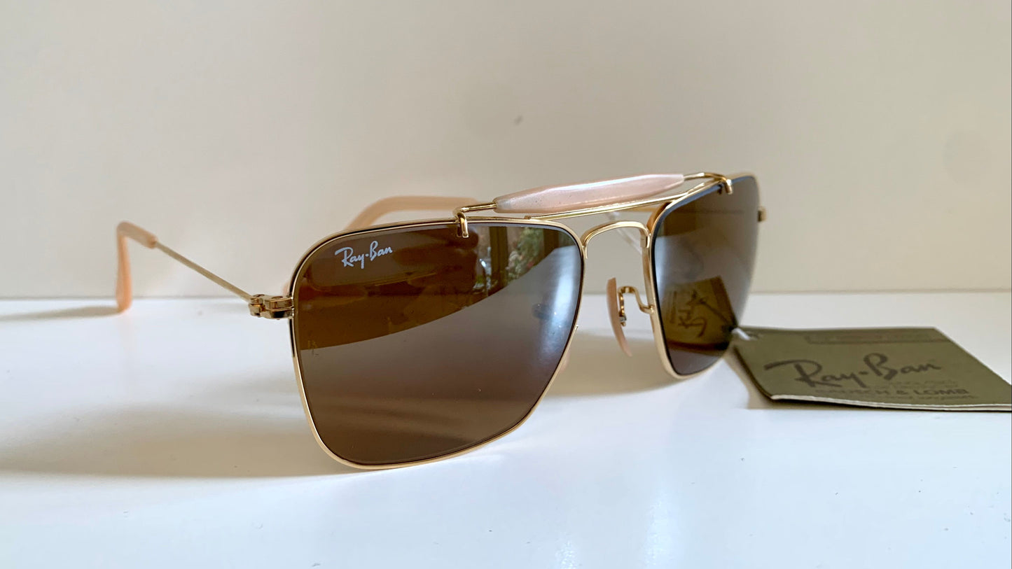 Vintage Ray Ban USA B&L W1348 Small Caravan sunglasses- 52mm mirrored lenses NOS
