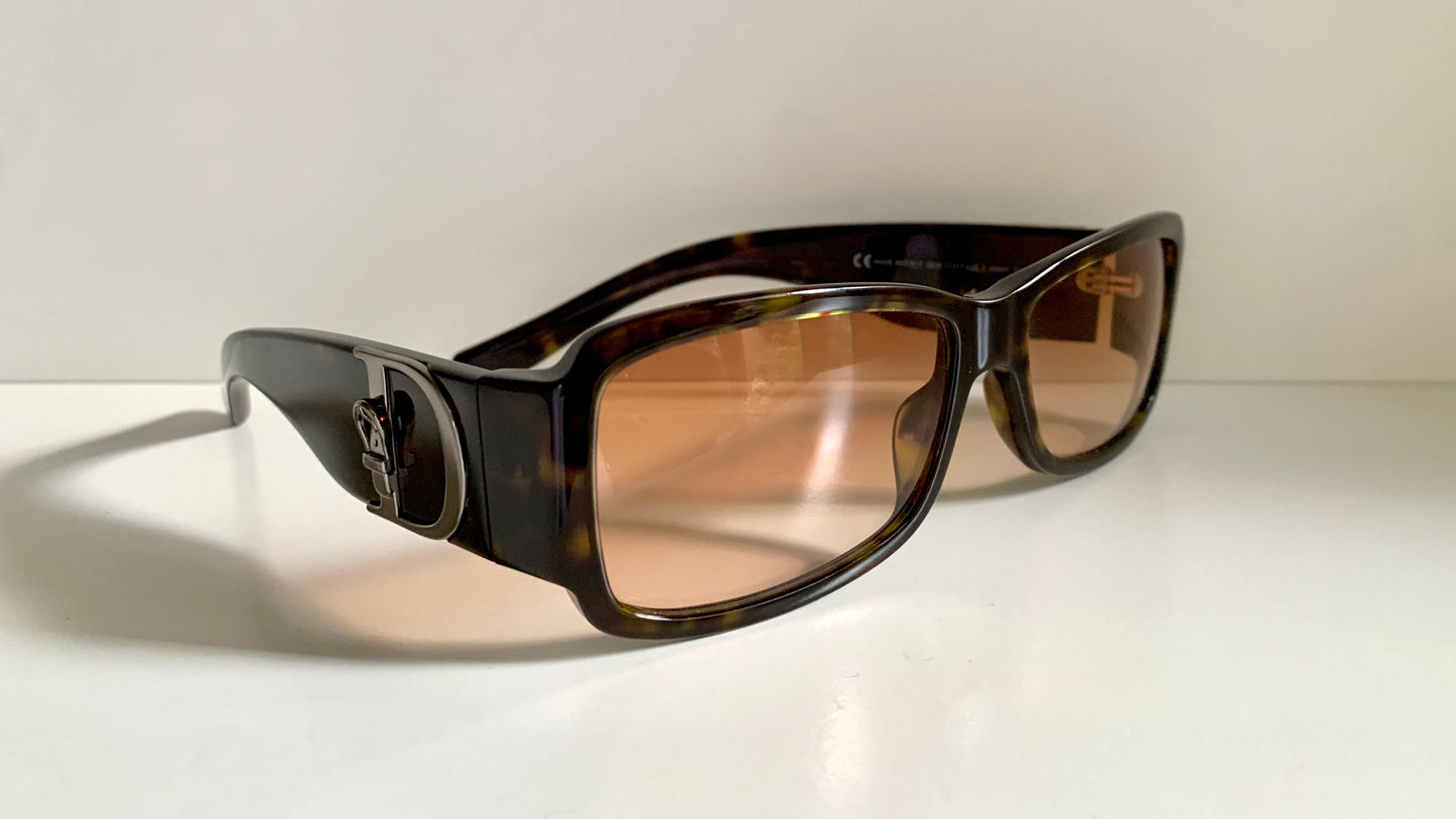 Christian Dior vintage sunglasses - Cottage 3 tortoise  frame, buckle logo