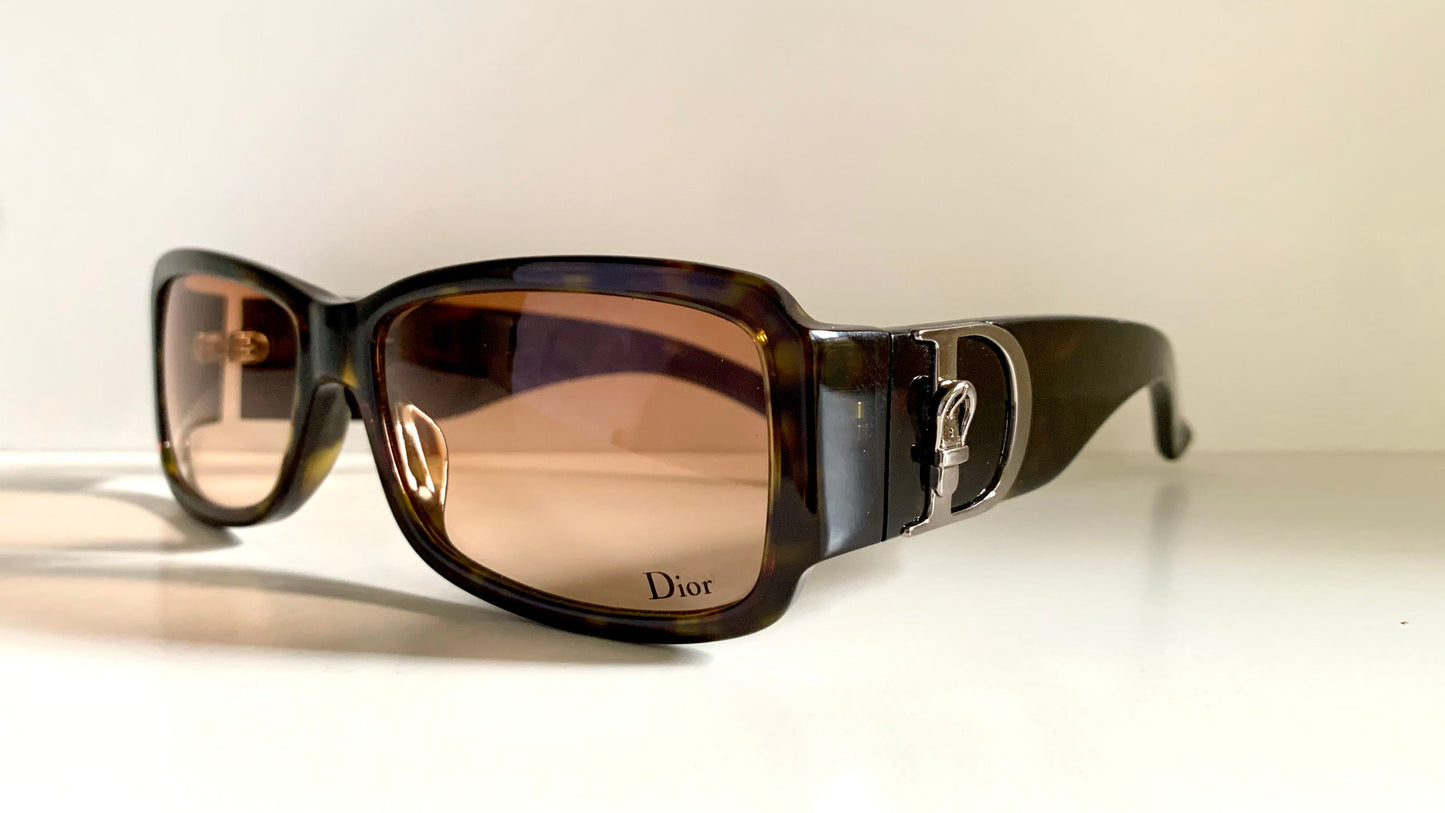 Christian Dior vintage sunglasses - Cottage 3 tortoise  frame, buckle logo