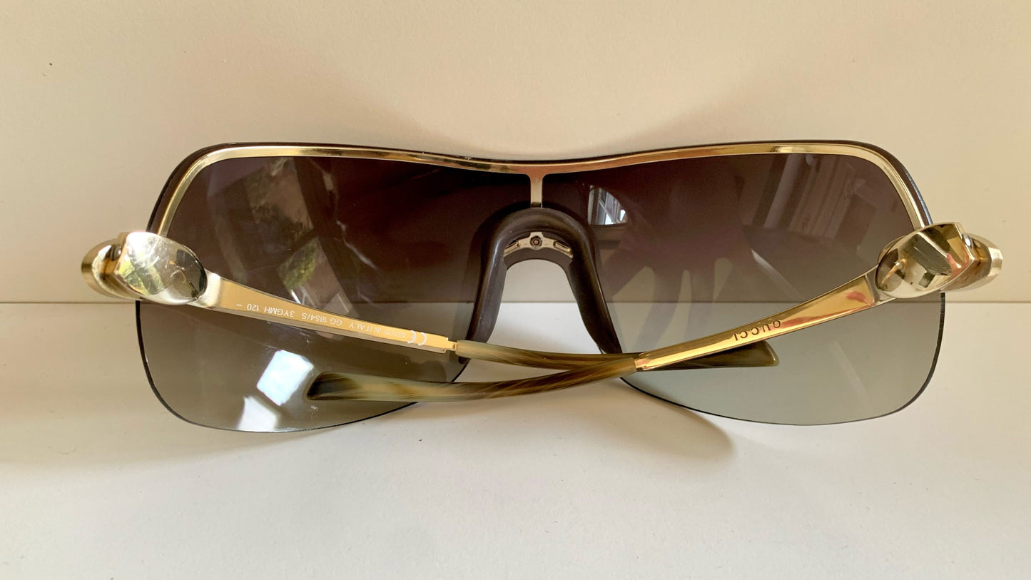 Gucci 00s vintage sunglasses - shield frame with Gucci logo