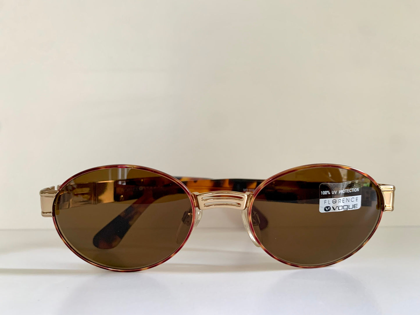 Vogue 90s vintage sunglasses