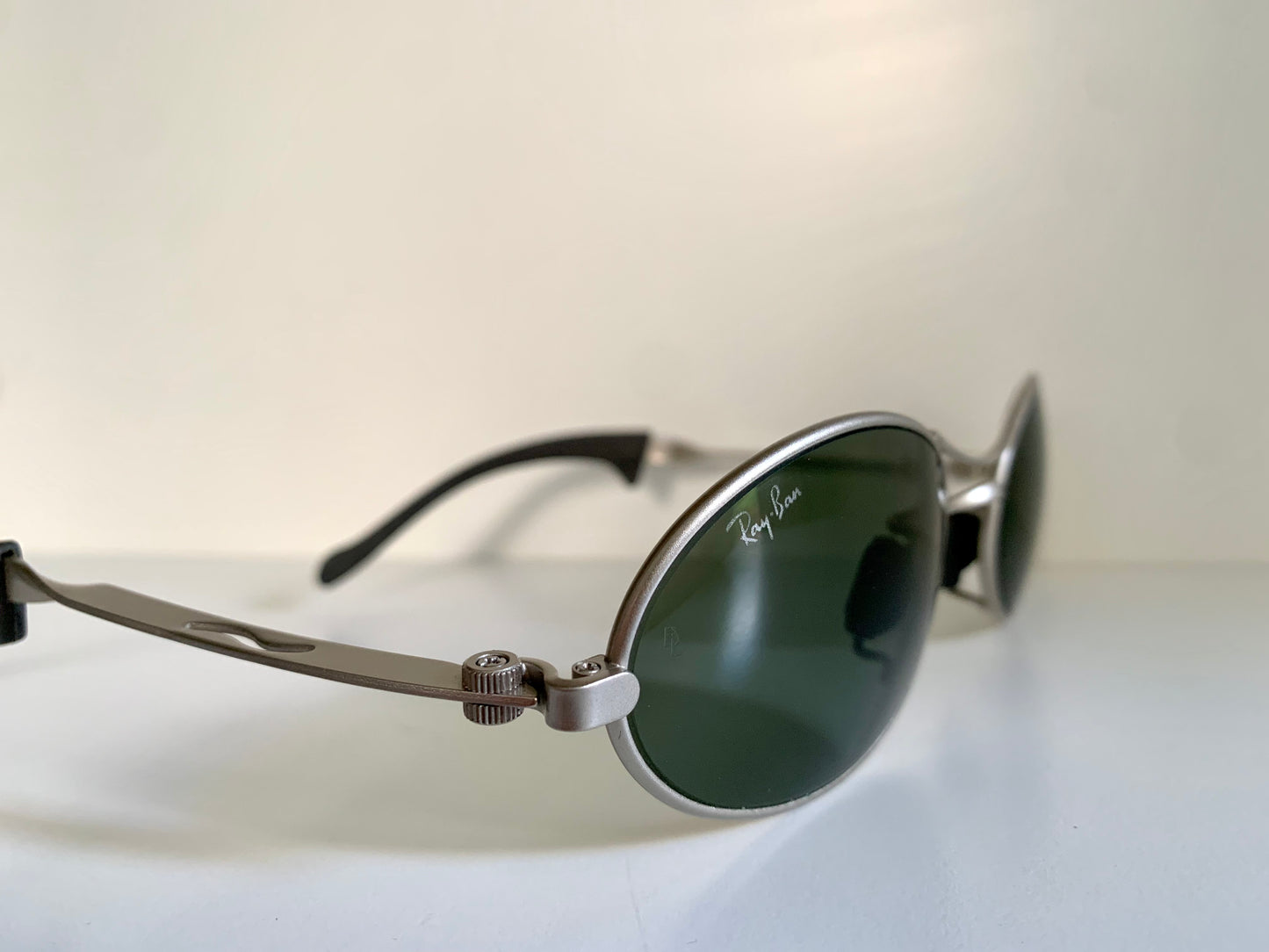 Ray Ban B&L - W2177 Orbs oval silver frame vintage sunglasses