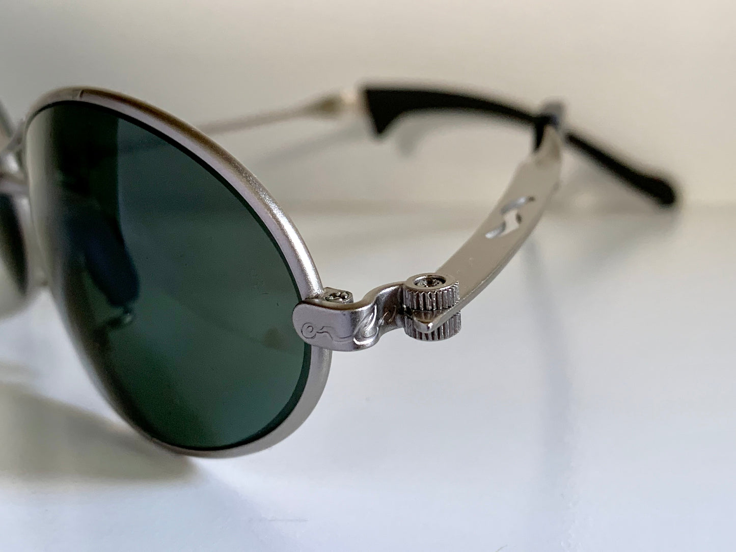 Ray Ban B&L - W2177 Orbs oval silver frame vintage sunglasses