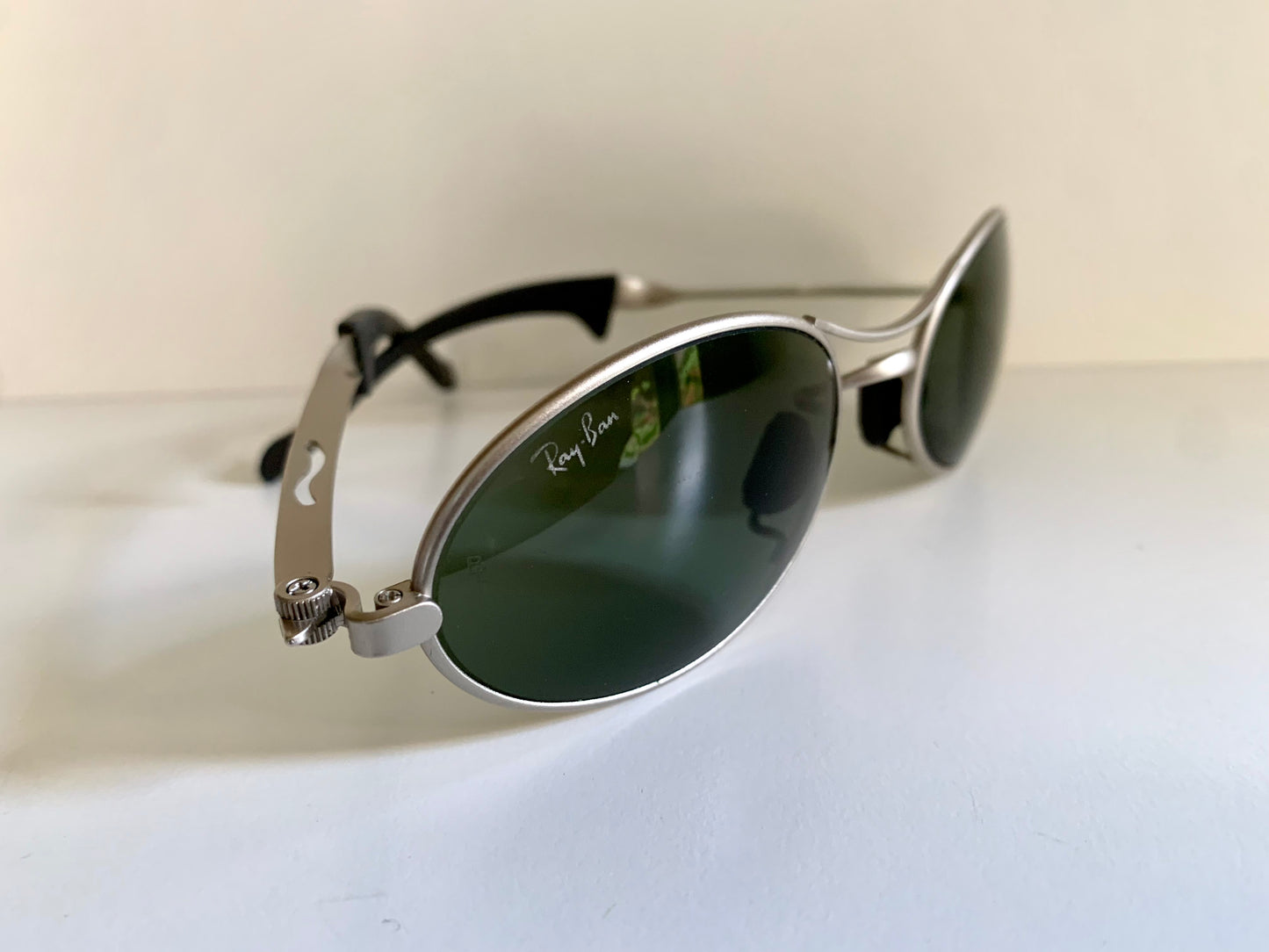 Ray Ban B&L - W2177 Orbs oval silver frame vintage sunglasses