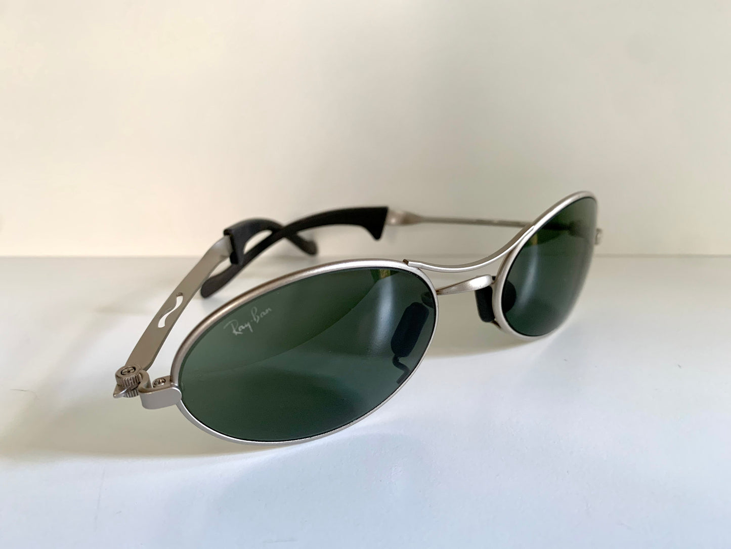 Ray Ban B&L - W2177 Orbs oval silver frame vintage sunglasses