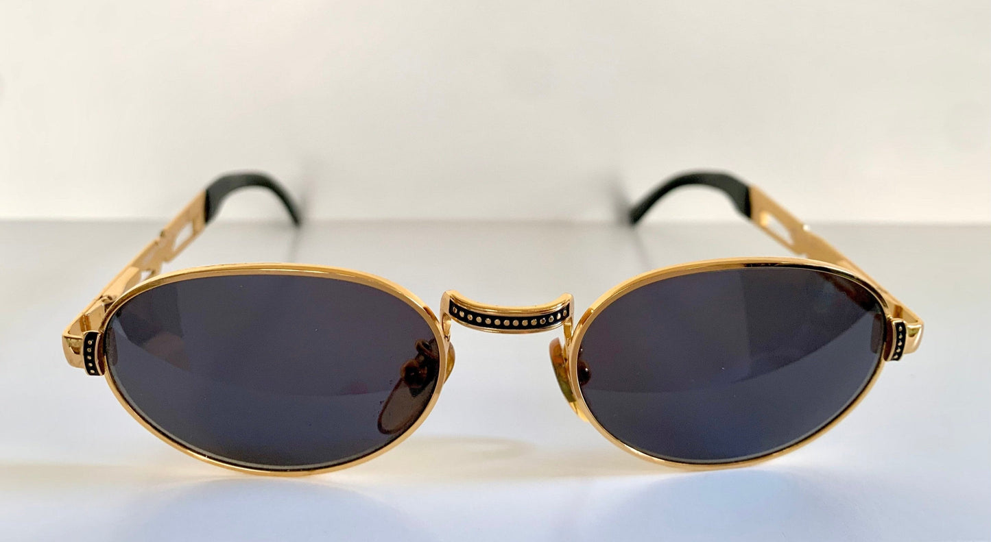 Vogart 80s vintage sunglasses - oval golden frame