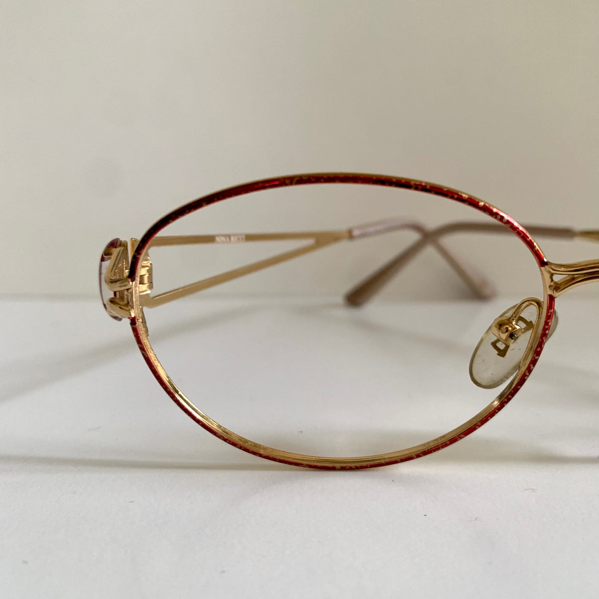 Nina Ricci 90s vintage glasses -red and gold frame