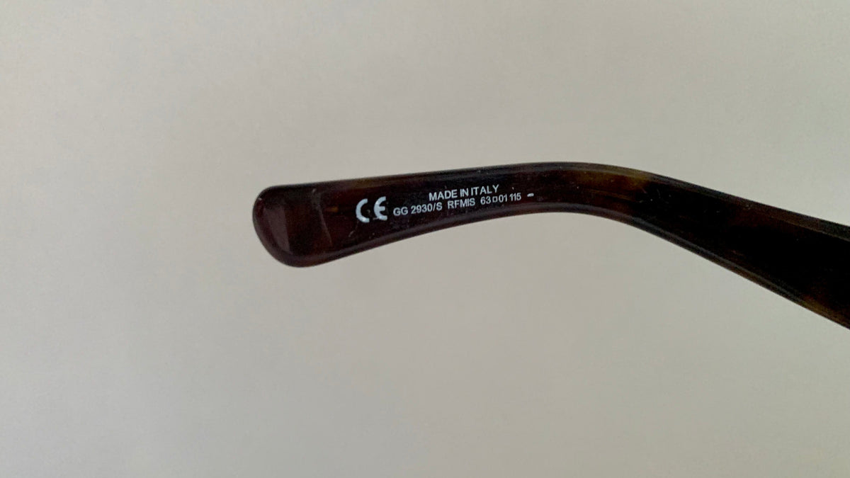 Gucci Vintage-Sonnenbrille aus den 90ern – brauner Wrap-Rahmen mit Strass-Horsebit-Logo