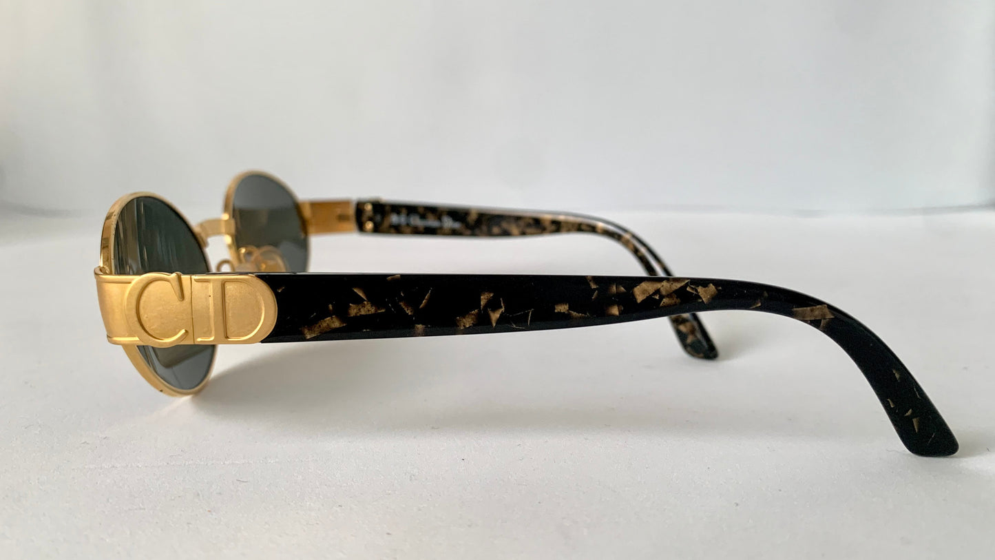 Christian Dior Vintage Sunglasses - 2910 golden oval 90s frames