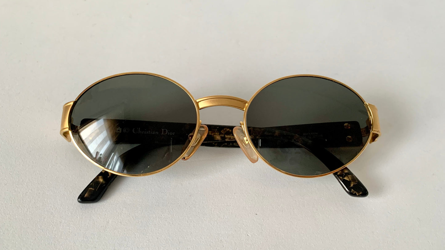 Christian Dior Vintage Sunglasses - 2910 golden oval 90s frames