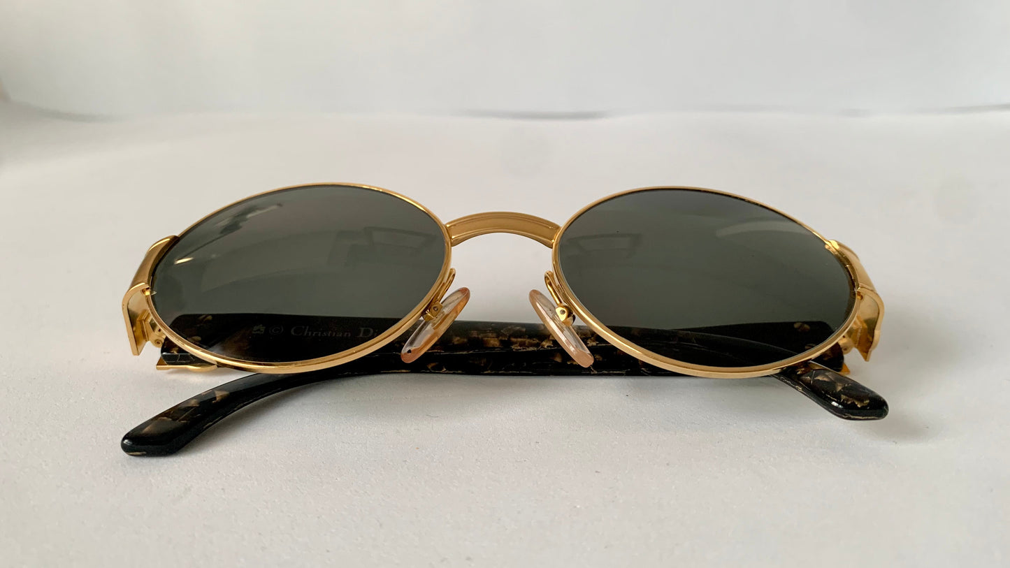 Christian Dior Vintage Sunglasses - 2910 golden oval 90s frames