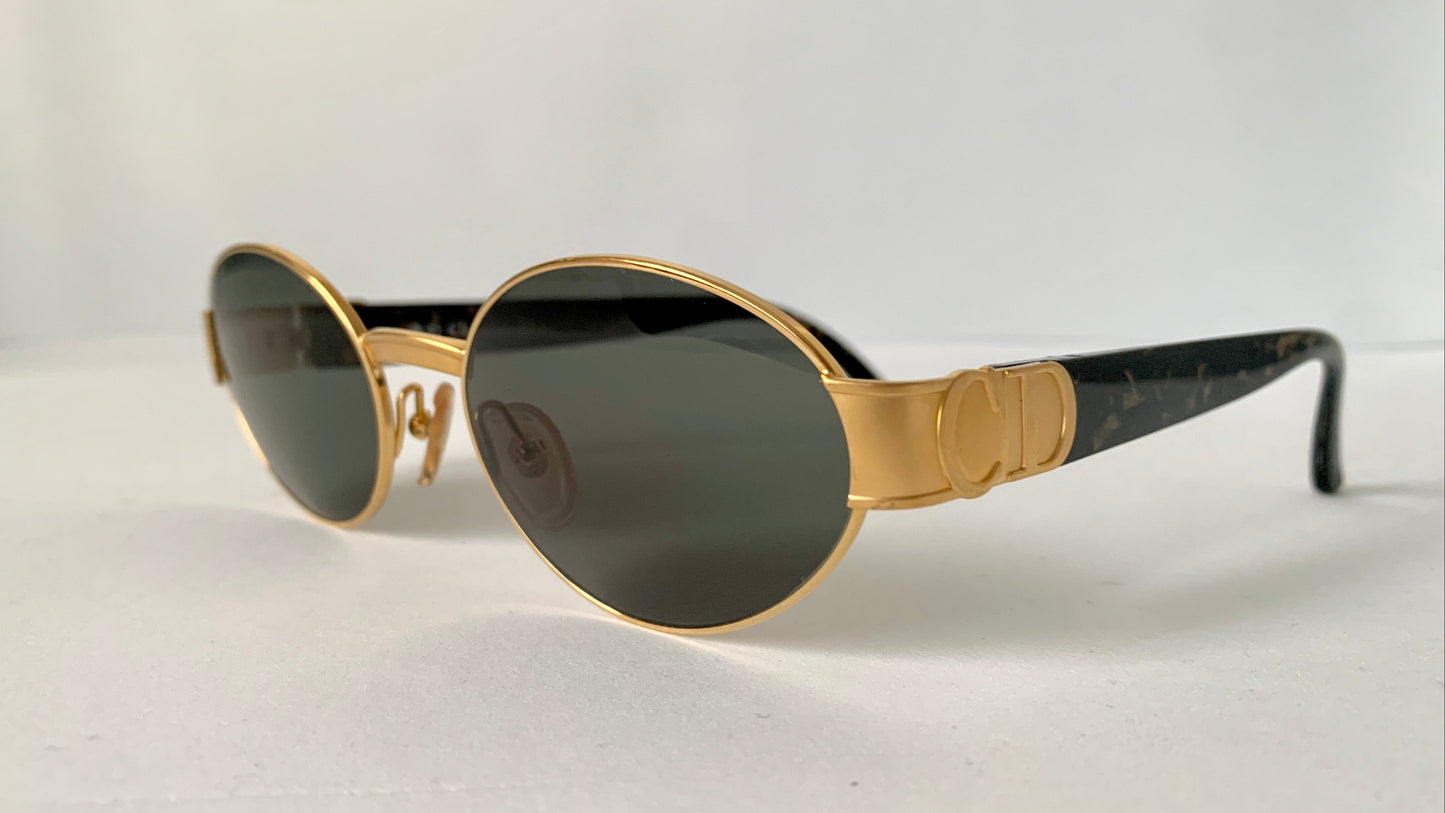 Christian Dior Vintage Sunglasses - 2910 golden oval 90s frames